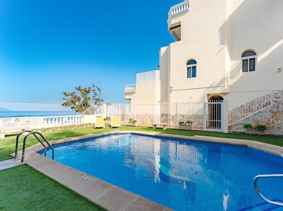 Cosy Seaview Apartment *